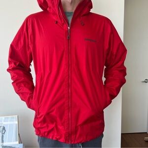 PATAGONIA red torrentshell rain jacket size M